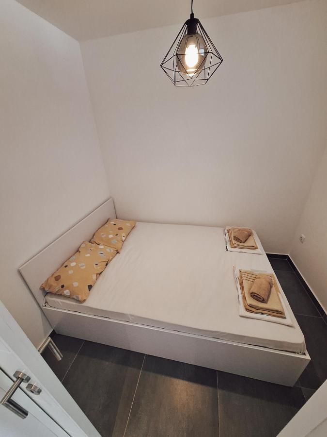 Azimut Apartman Bijeljina Exterior foto