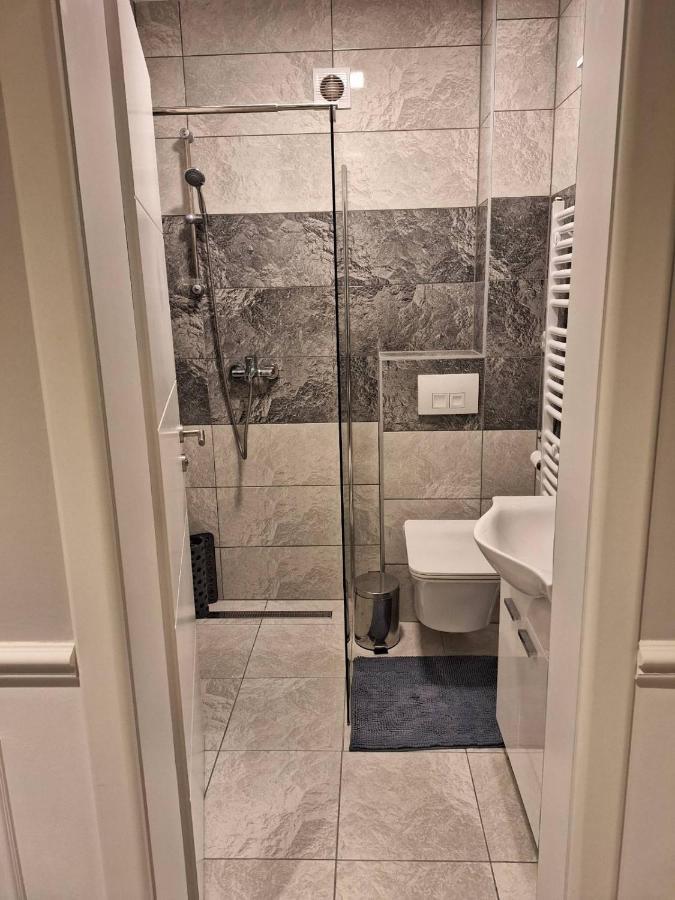 Azimut Apartman Bijeljina Exterior foto
